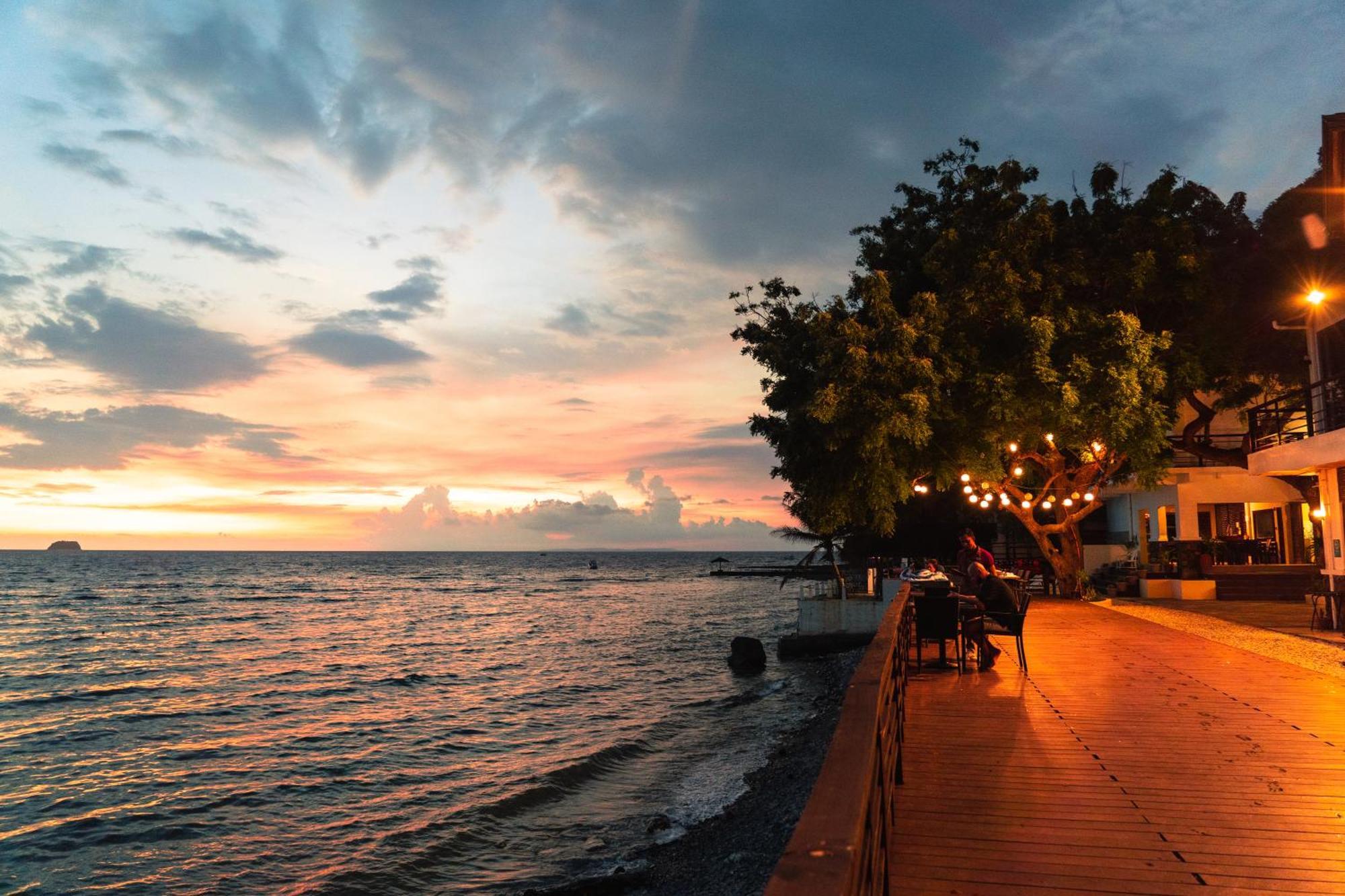 Altamare Dive And Leisure Resort Anilao Mabini  Esterno foto